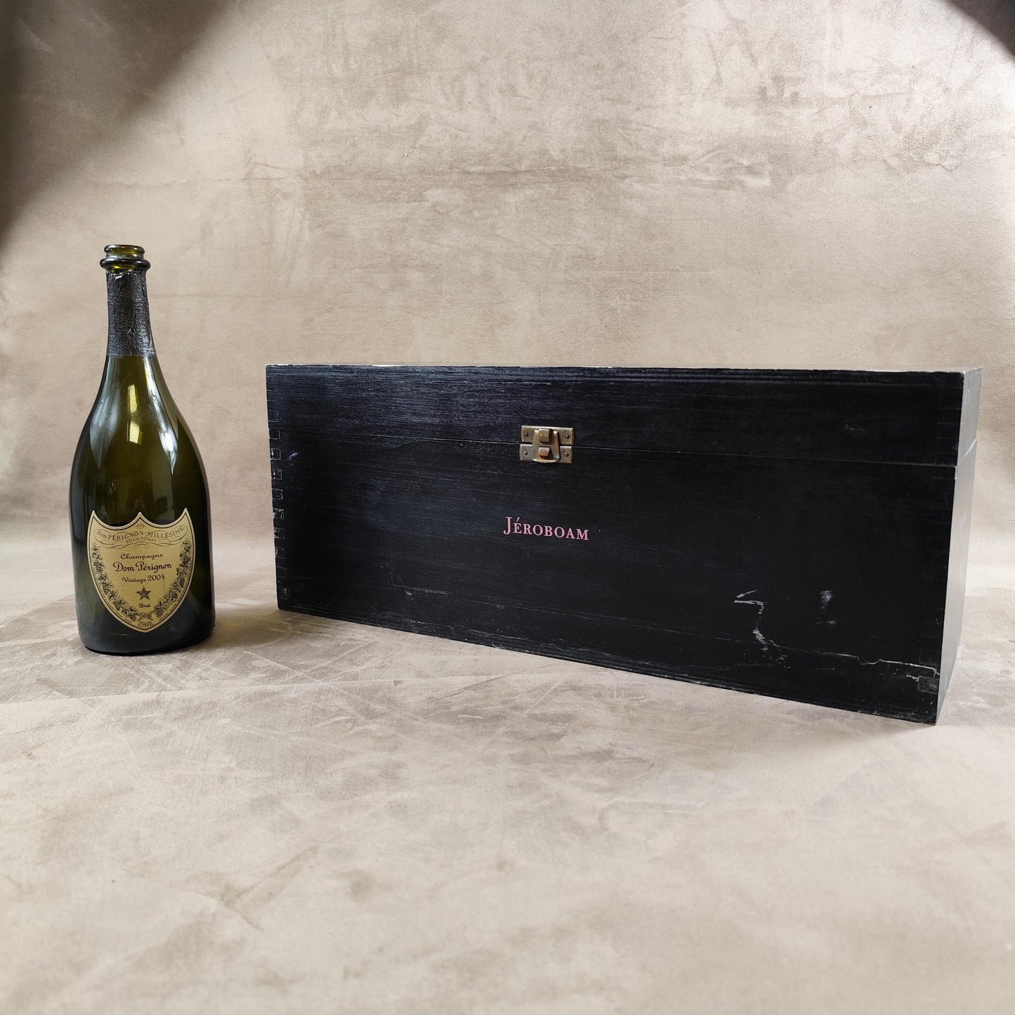 Caisse en bois pour Jéroboam de champagne Rosé Dom Pérignon Made in France Années 1980