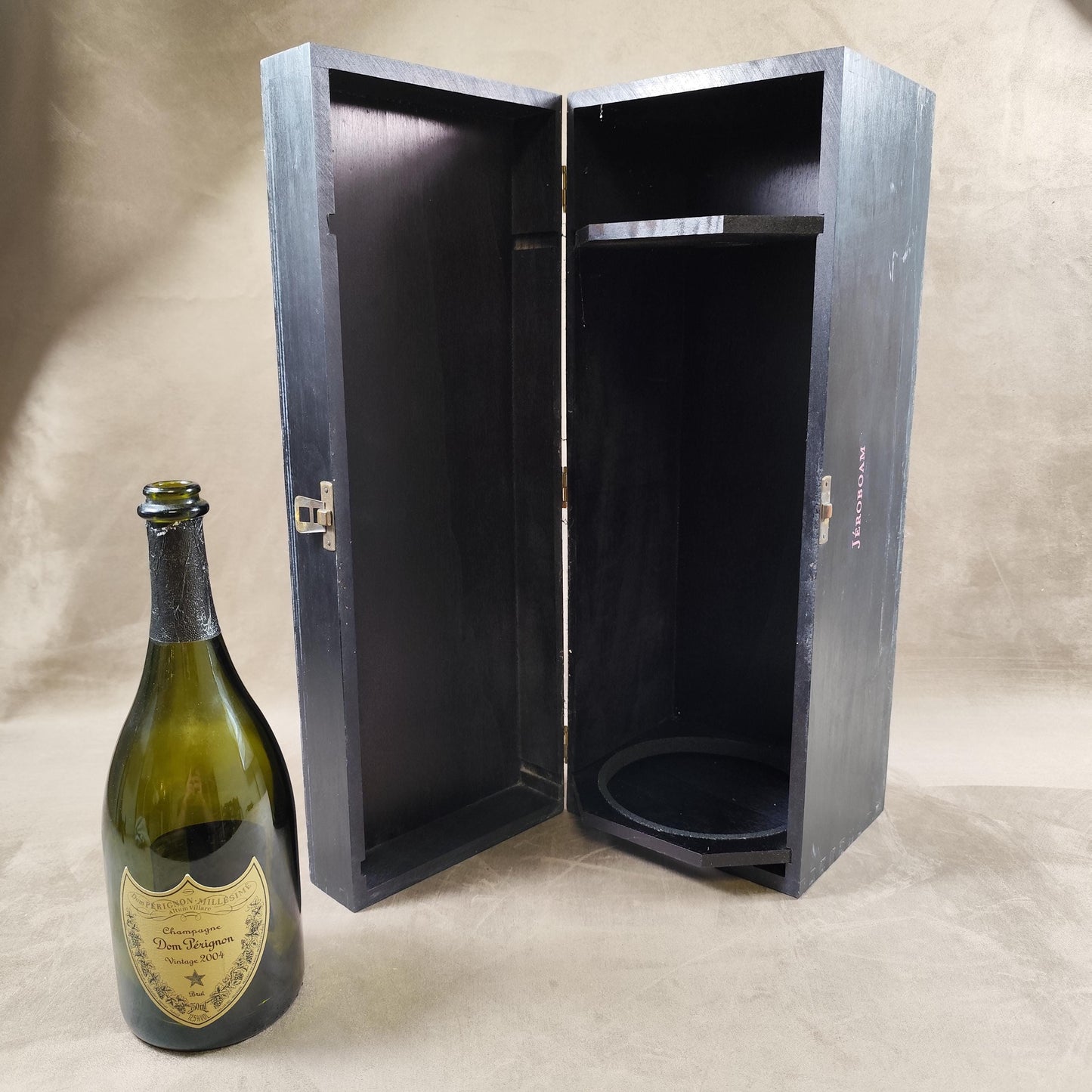 Caisse en bois pour Jéroboam de champagne Rosé Dom Pérignon Made in France Années 1980