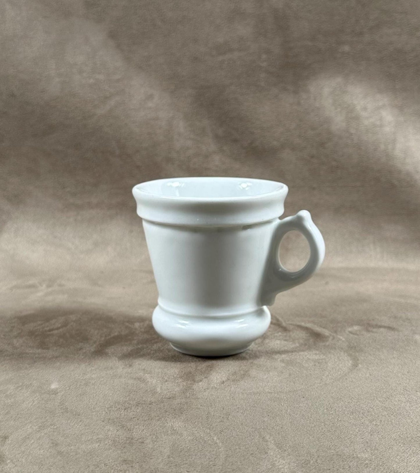 Tasse Brulot ancienne en faience blanche vintage Made in France Années 1920