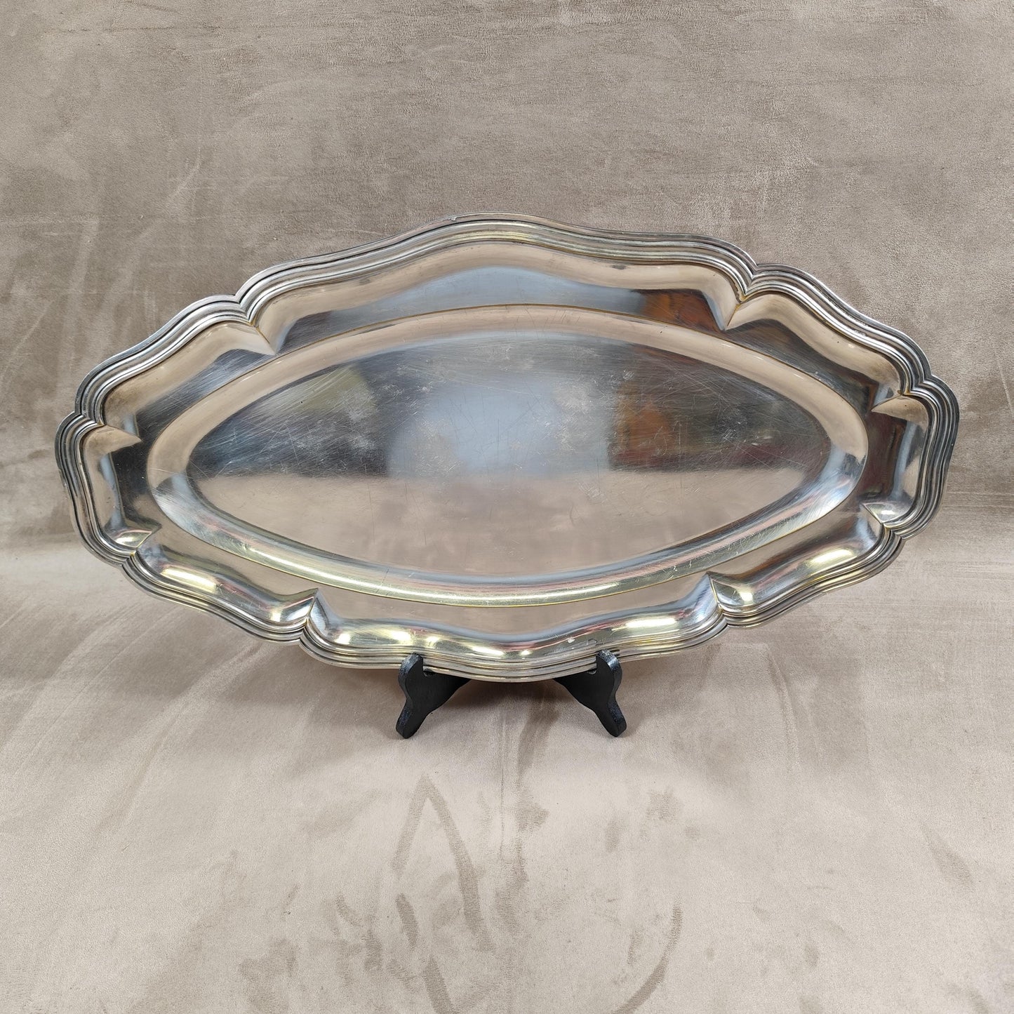 Plat de service en métal argenté avec poinçons d'orfèvre Made in France Vintage 1900