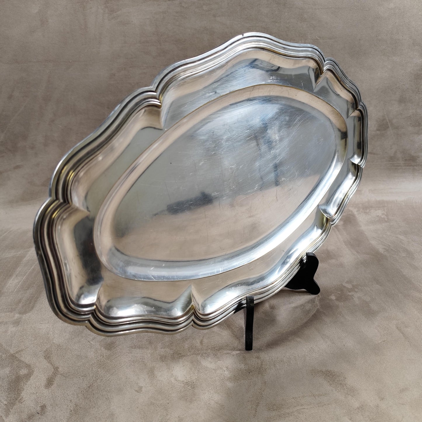 Plat de service en métal argenté avec poinçons d'orfèvre Made in France Vintage 1900
