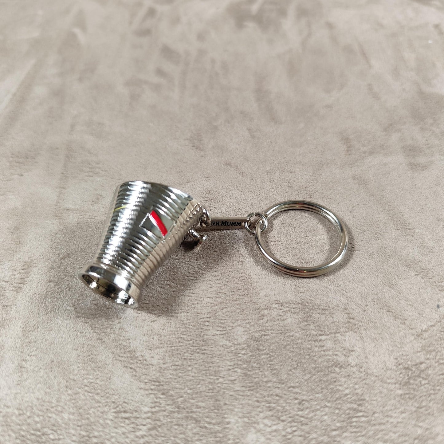 Porte clés champagne Mumm en forme de seau Made in France Vintage 1980