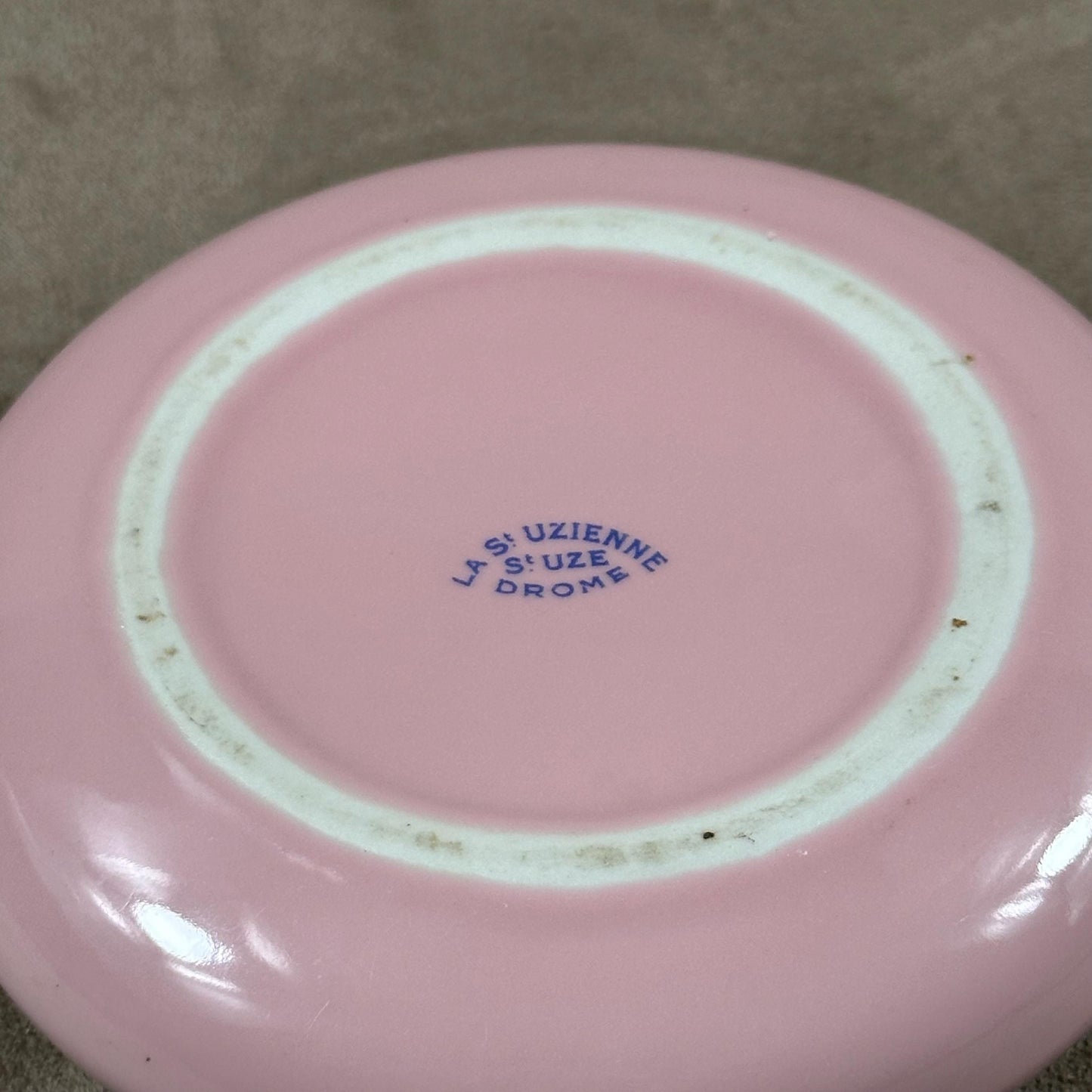 Cendrier publicitaire Grand Hotel Vittel en faience rose Made in France Vintage 1950