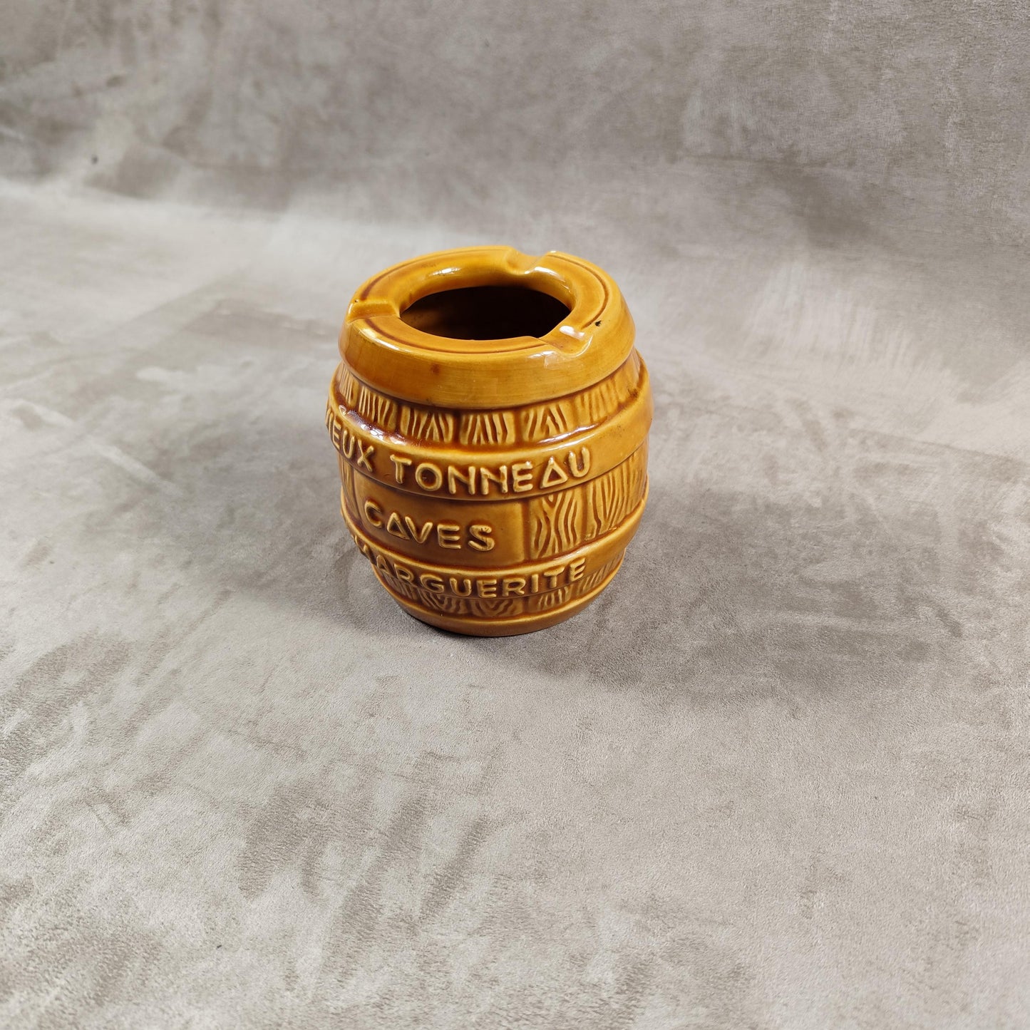Cendrier Publicitaire Vieux Tonneau Cave Sainte Marguerite Made in France Vintage 1970