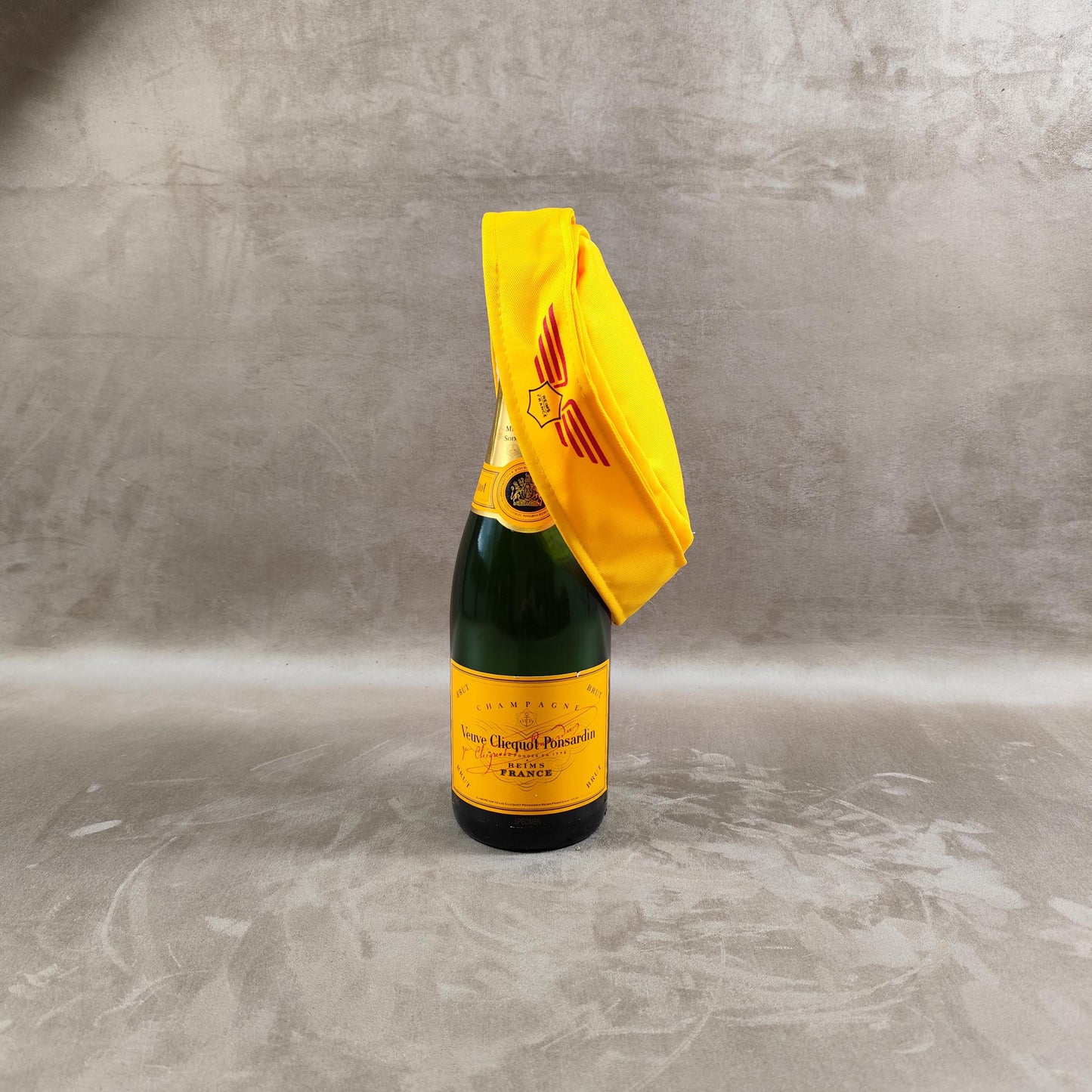 RARE Calot hôtesse de l'air Champagne Veuve Clicquot soirée VIP unique spéciale aviation Vintage 1990