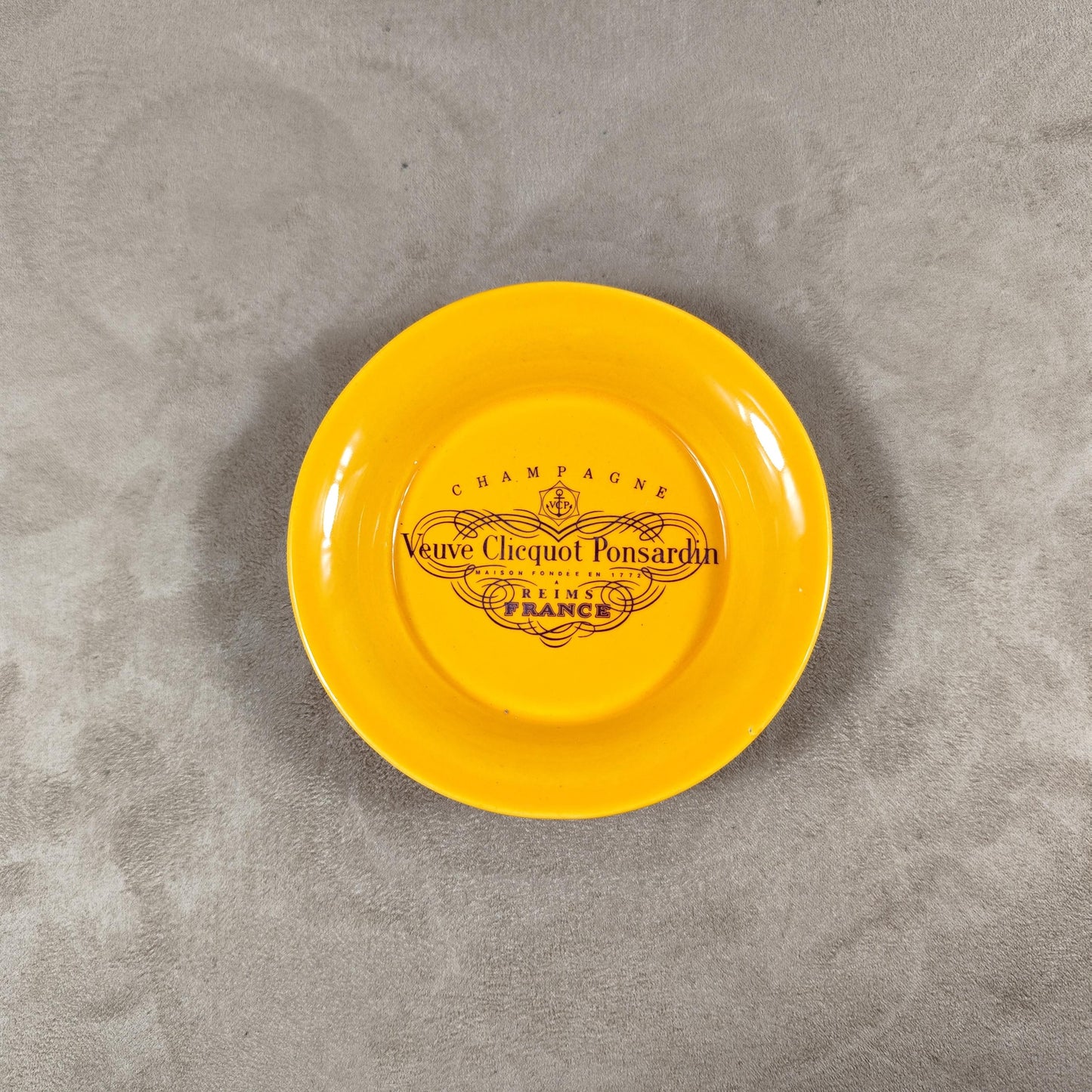 Cendrier vide-poche publicitaire Champagne Veuve Clicquot Ponsardin en faïence Villenauxe Made in France Vintage 1970