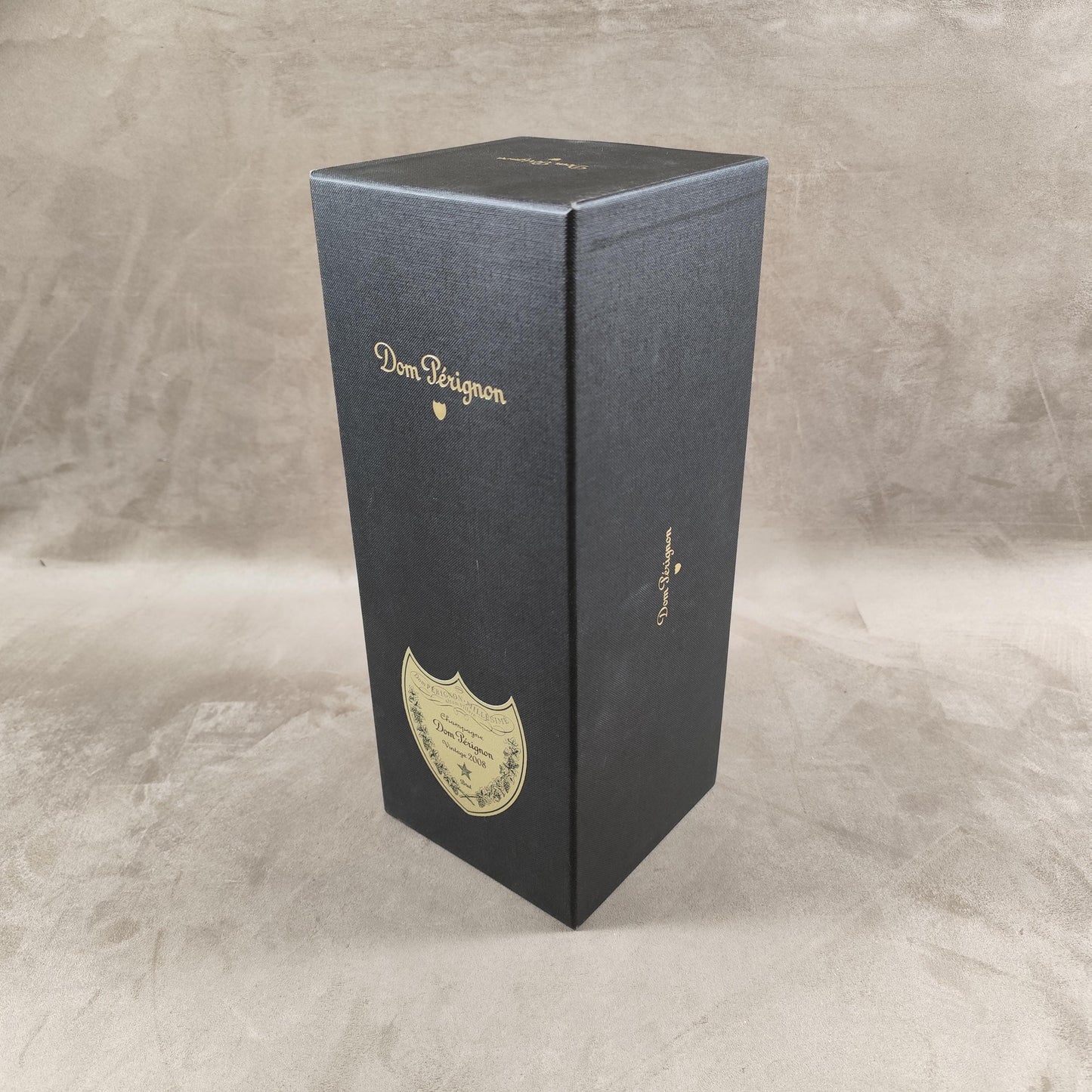 Boite bouteille de champagne Dom Pérignon en carton Made in France Vintage 2000