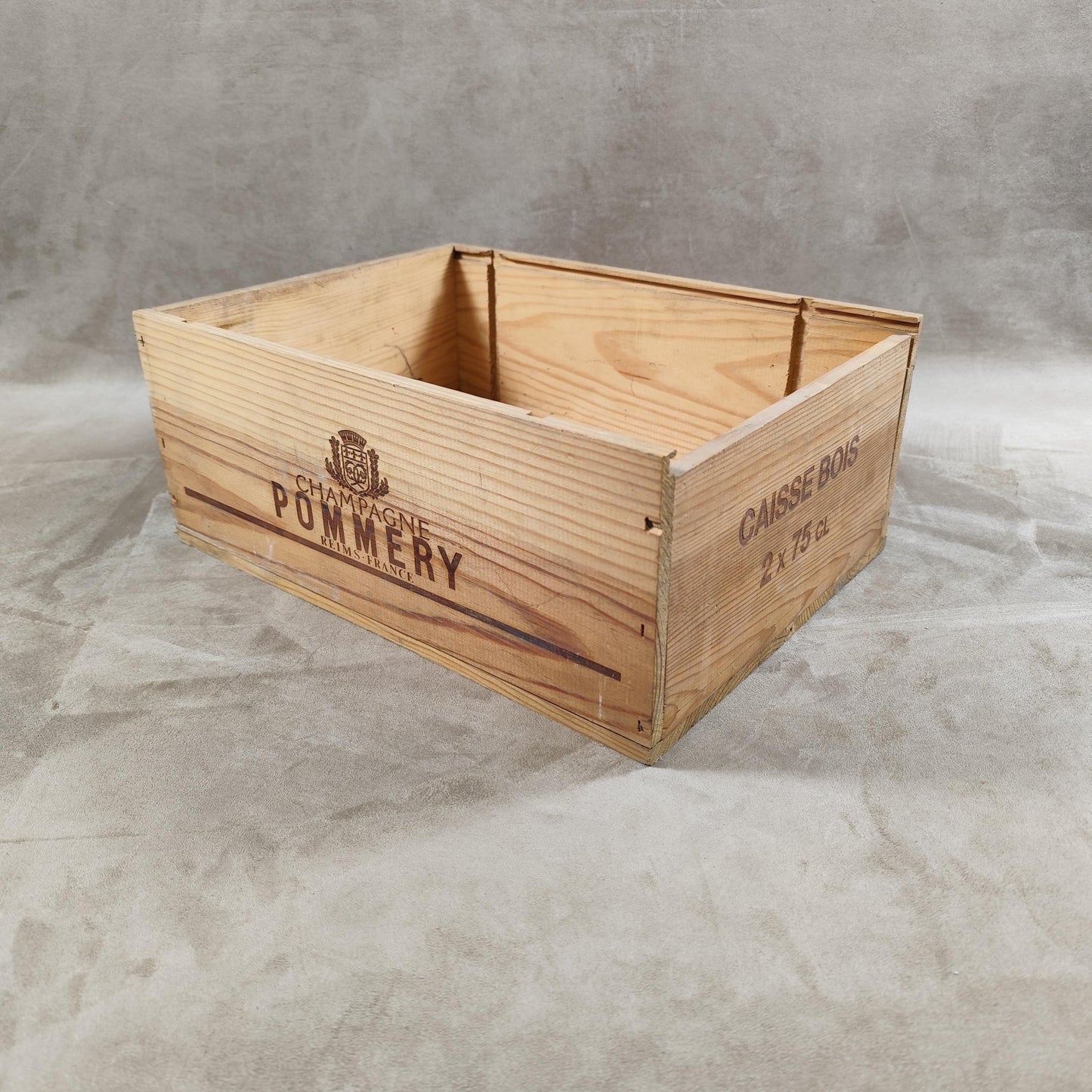 Caisse en bois pour bouteilles de Champagne Pommery Made in France Vintage 1980