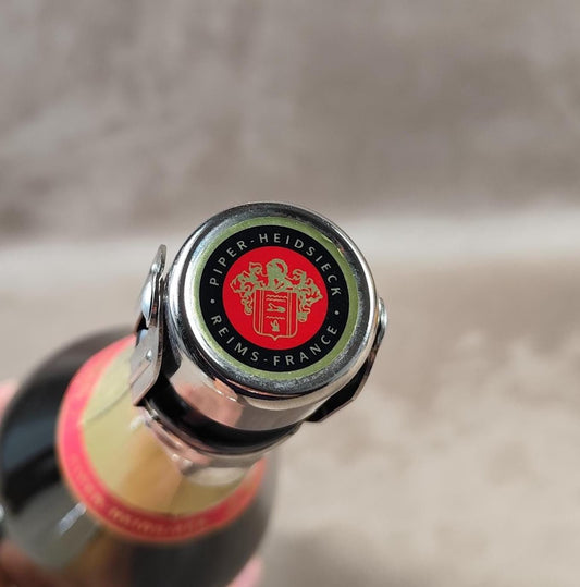 Bouchon stoppeur en métal pour bouteille de Champagne Piper-Heidsieck Made in France Vintage 1980