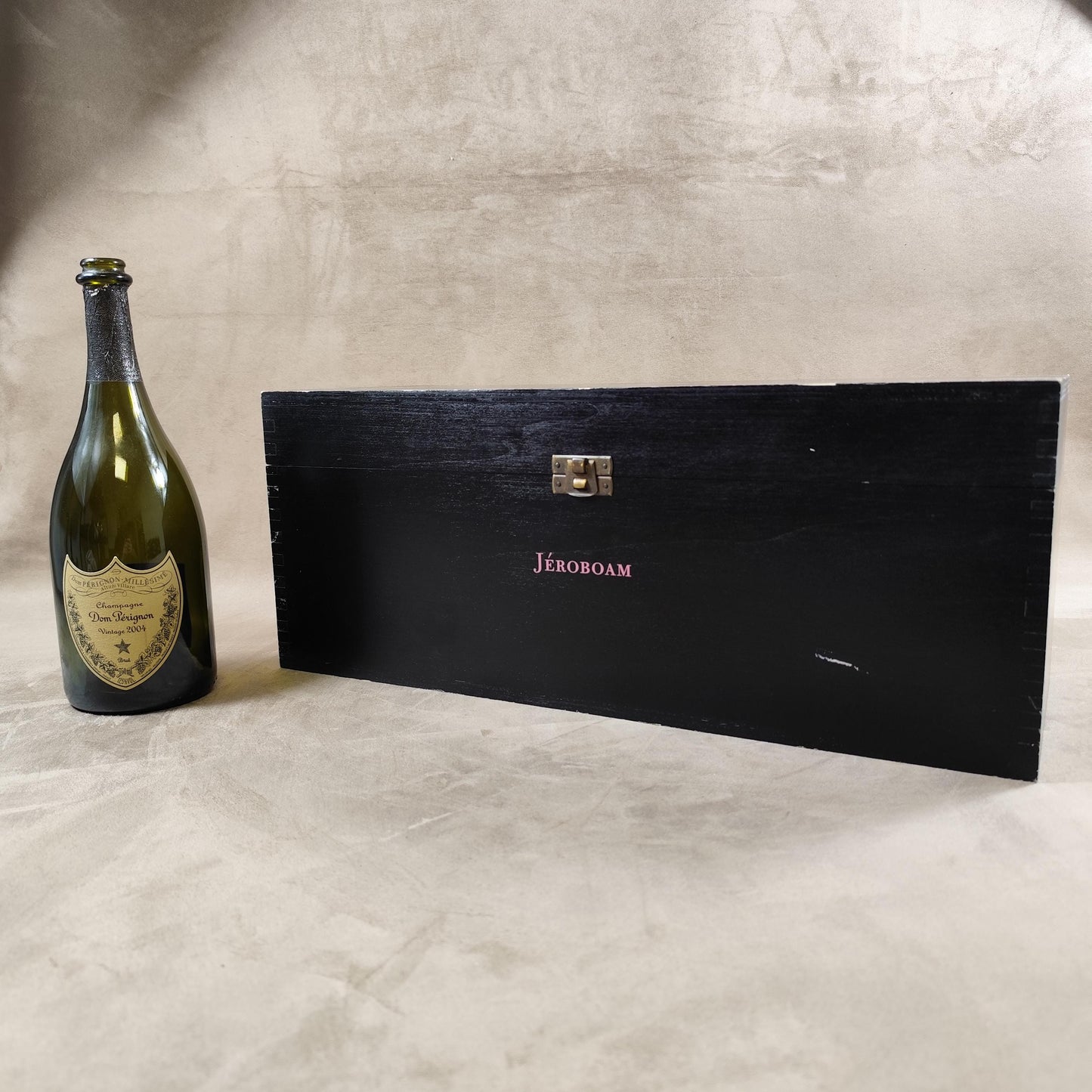 Caisse en bois pour Jéroboam de champagne Rosé Dom Pérignon Made in France Années 1980