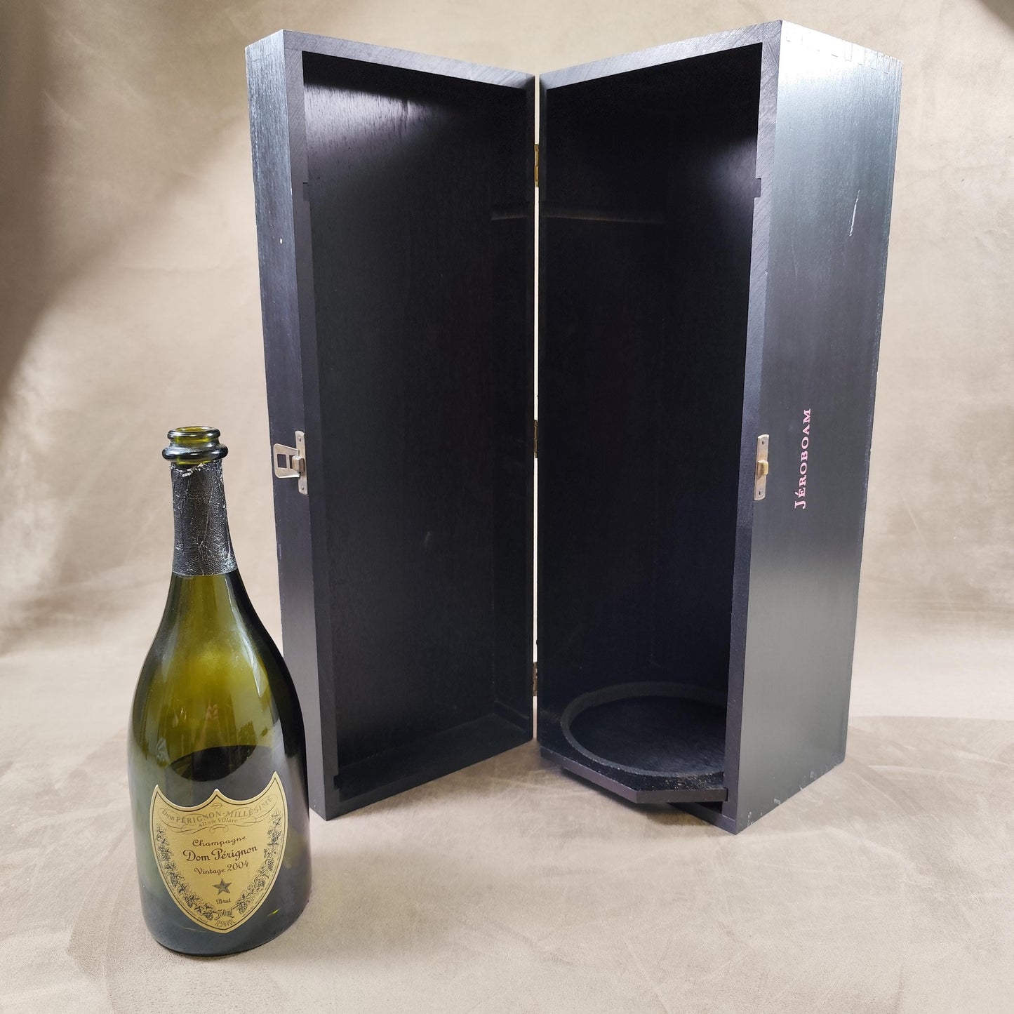 Caisse en bois pour Jéroboam de champagne Rosé Dom Pérignon Made in France Années 1980