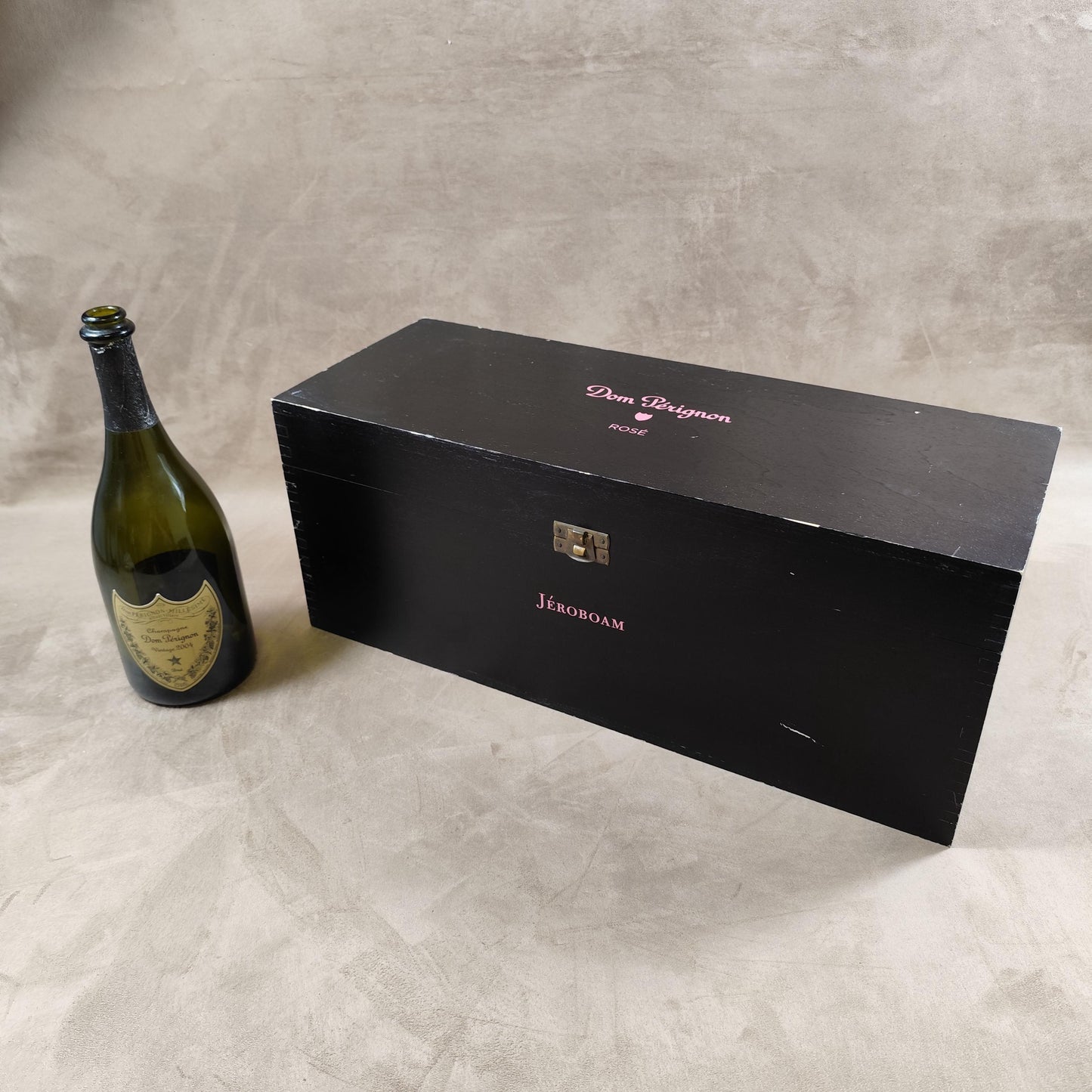 Caisse en bois pour Jéroboam de champagne Rosé Dom Pérignon Made in France Années 1980