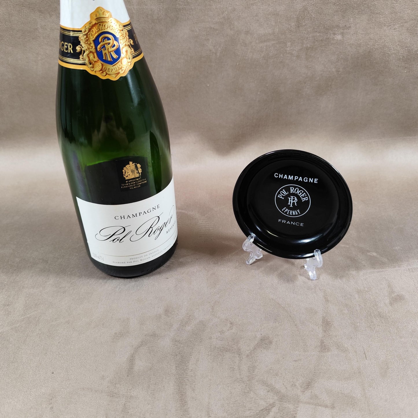 Cendrier Champagne Pol Roger en porcelaine noire Made in France Vintage 1980