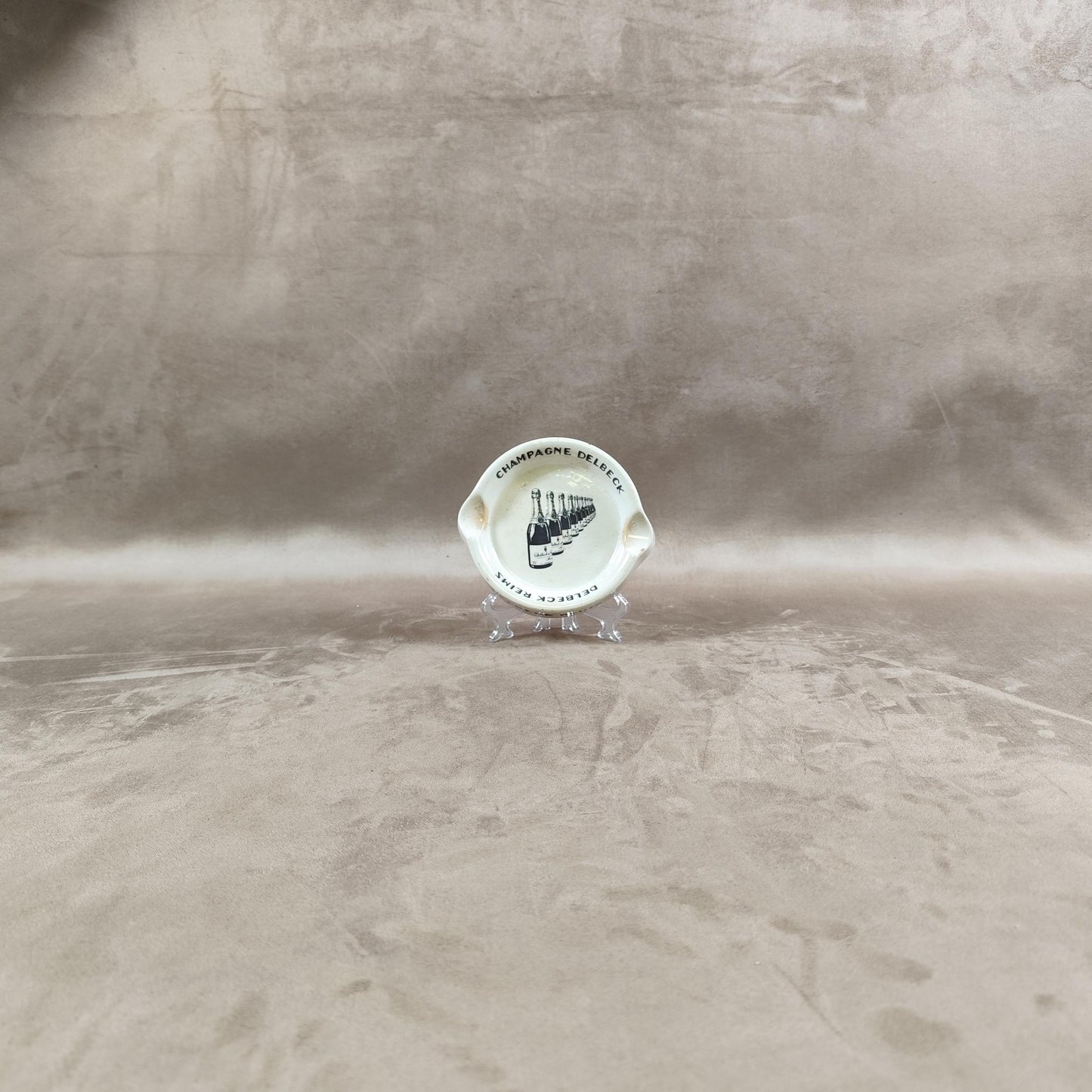 VERY RARE Cendrier Champagne Delbeck en faience ancienne vintage par Keller et Guerin  Made in France Vintage 1900