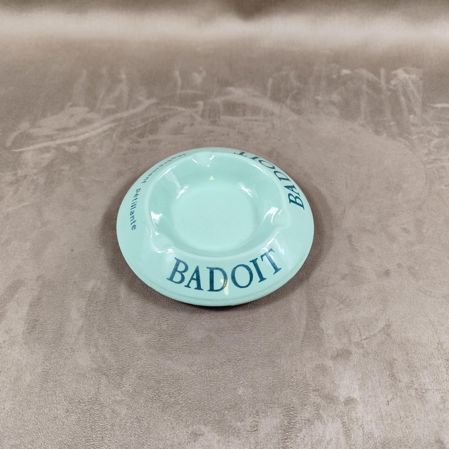Cendrier Badoit en faience vert Made in France Vintage 1960