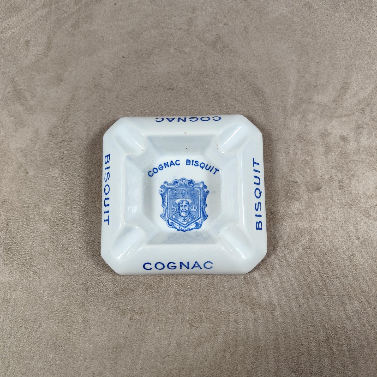 Cendrier publicitaire Cognac Bisquit en faience Digoin Sarreguemines Made in France Vintage 1970