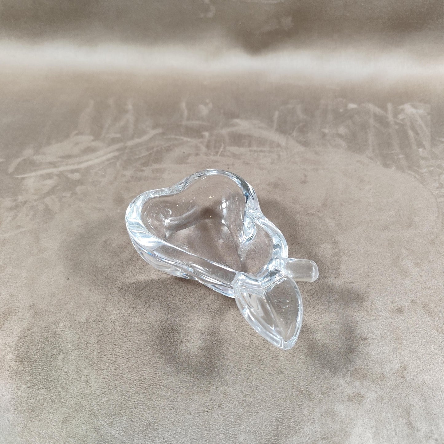 Cendrier en forme de poire en cristal par Art Vannes Made in France Vintage 1970