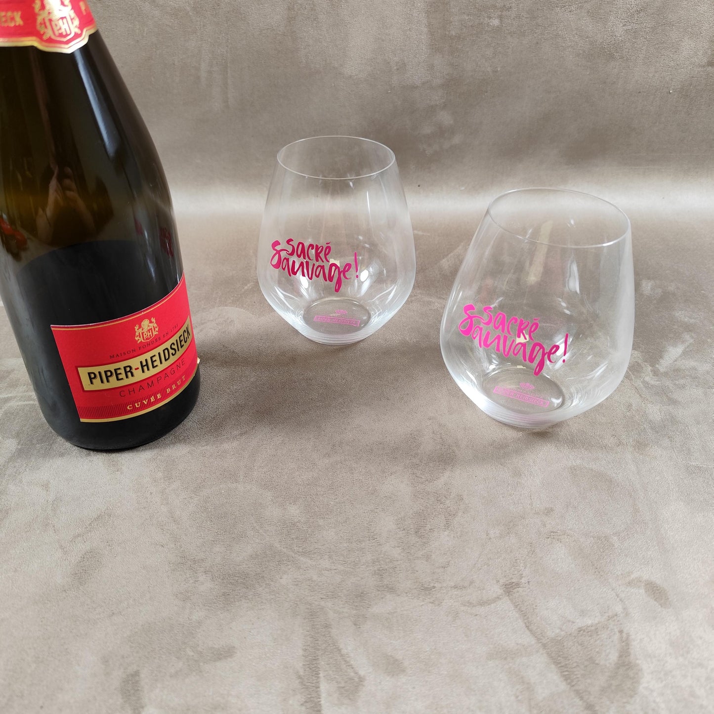 Lot de 2 Verres à Cocktail en Cristal Piper-Heidsieck pour le Rosé Sauvage  Reims Années 2000