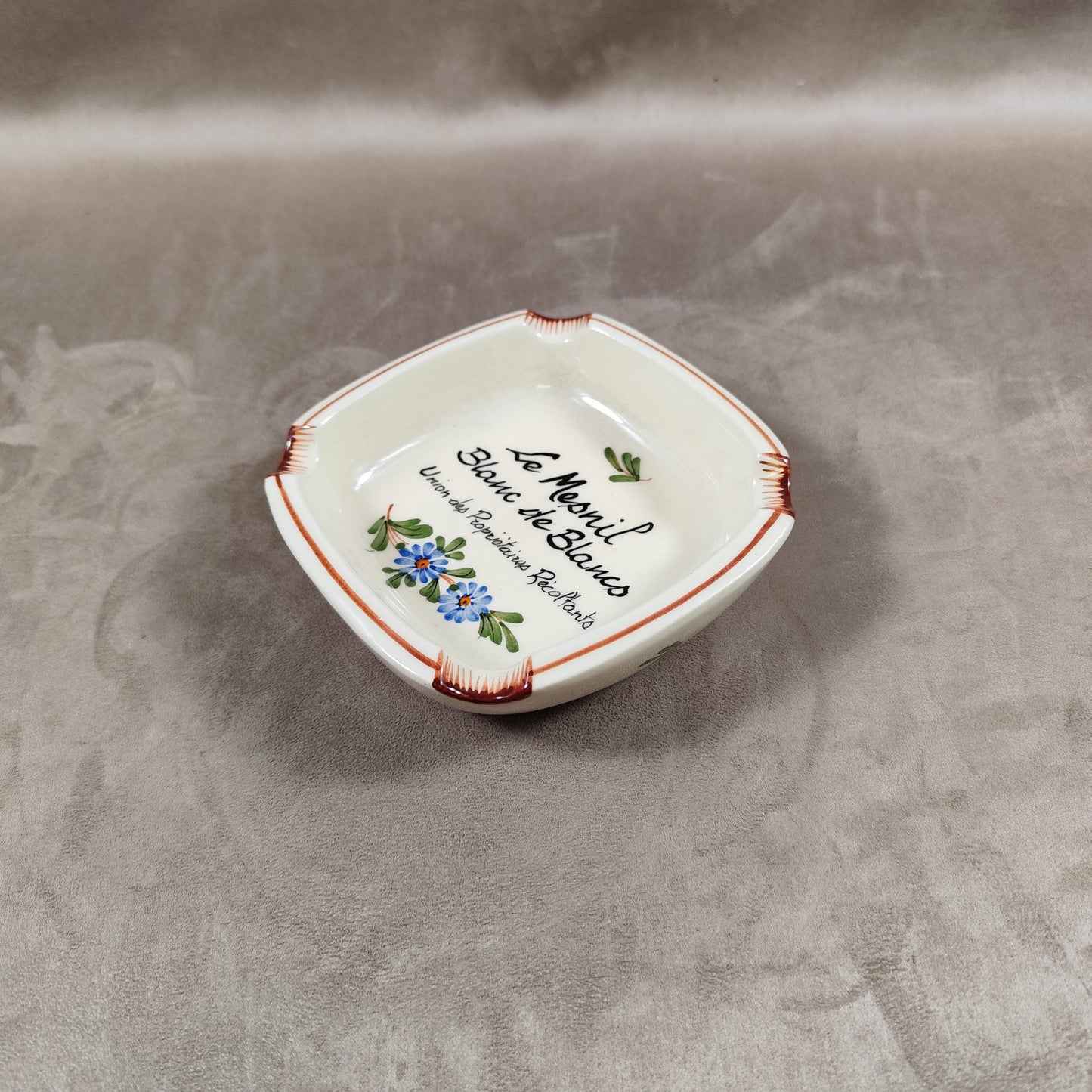 Cendrier Publicitaire Union des Propriétaires Récoltants Le Mesnil en faience Made in France 1970