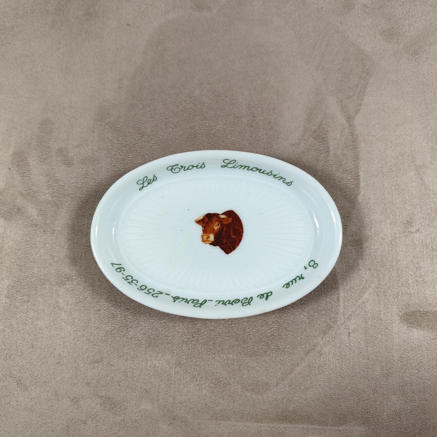 Cendrier Publicitaire Les Trois Limousins Paris en faience par GDA Limoges Made in France Vintage 1970