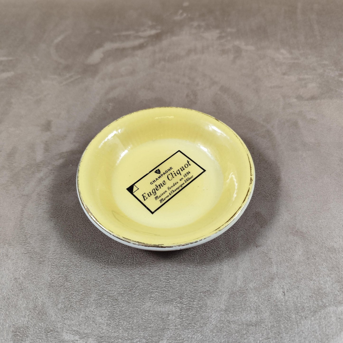 Cendrier Publicitaire Champagne Eugène Cliquot en faience par Orchies Made in France Vintage 1970