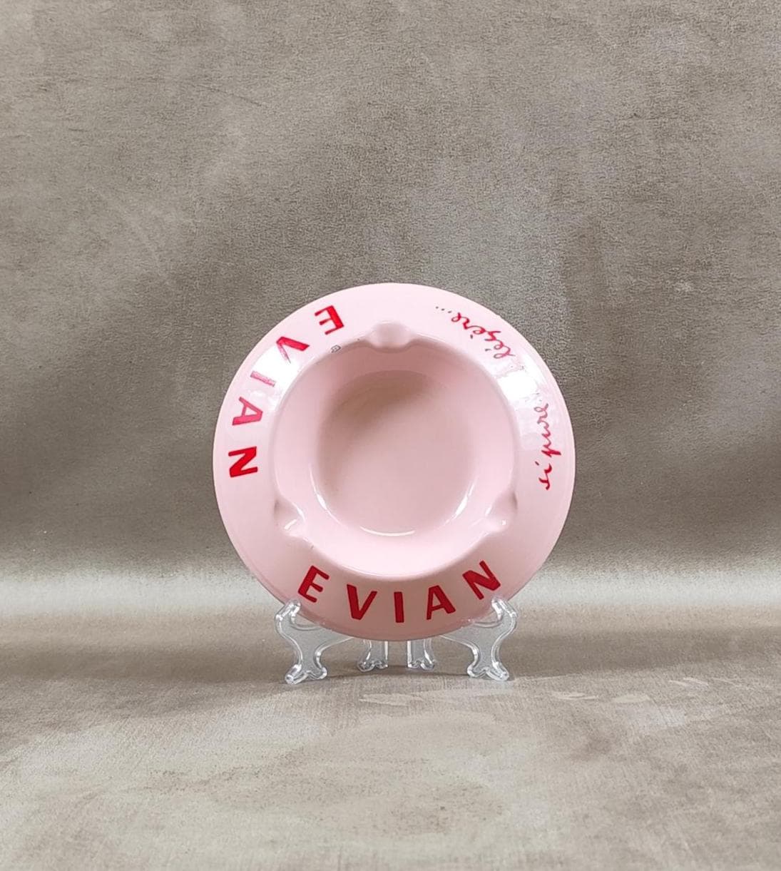 Cendrier Evian en faience rose Made in France Vintage 1960