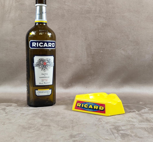 Cendrier de bar triangulaire publicitaire RICARD en verre jaune Made in France Vintage 1960