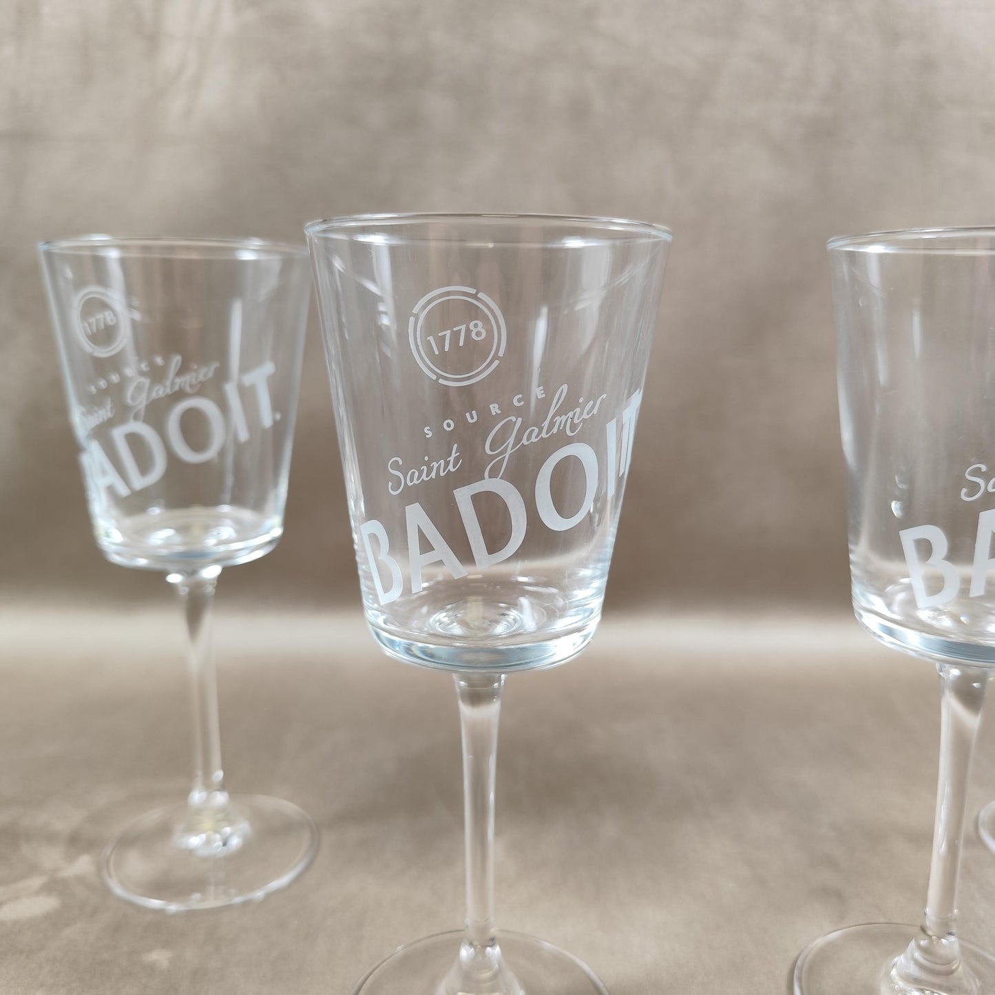 Lot de 4 verres Badoit eau gazeuse Made in France Vintage 1980