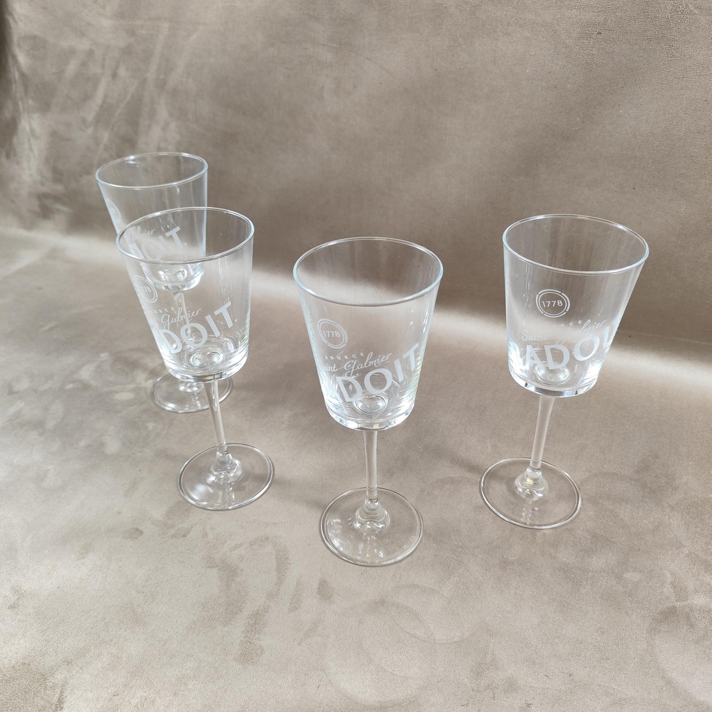 Lot de 4 verres Badoit eau gazeuse Made in France Vintage 1980