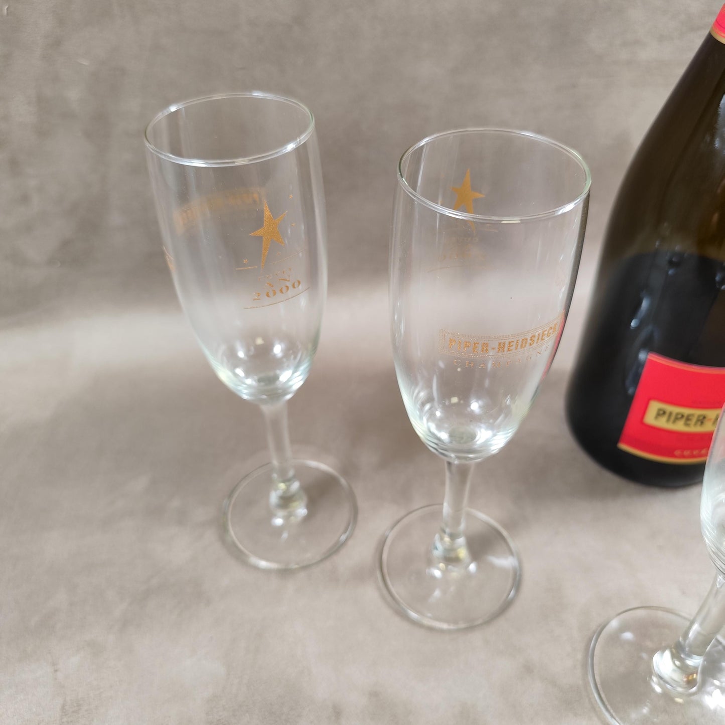 Lot de 6 flûtes à Champagne en verre Piper-Heidsieck Reims cuvée AN 2000 Made in France Vintage