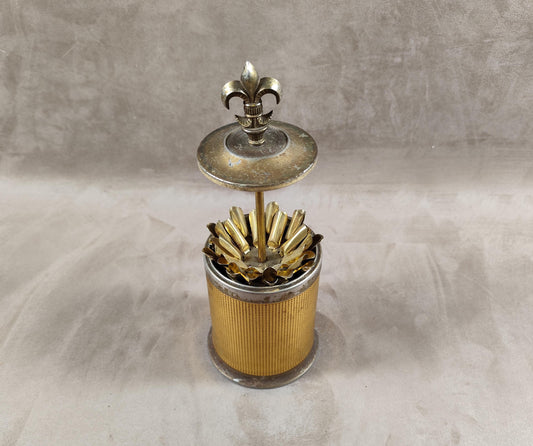Distributeur de cigarette doré décor fleur de Lys Made in France Vintage 1970