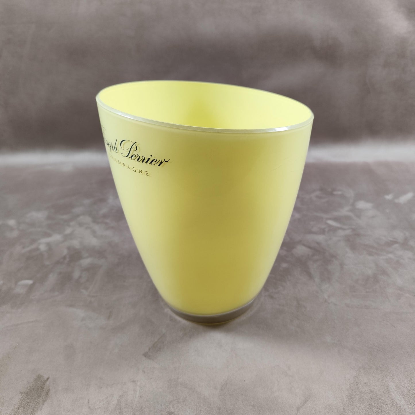 Seau à champagne Joseph Perrier en plastique Made in France Vintage 1980