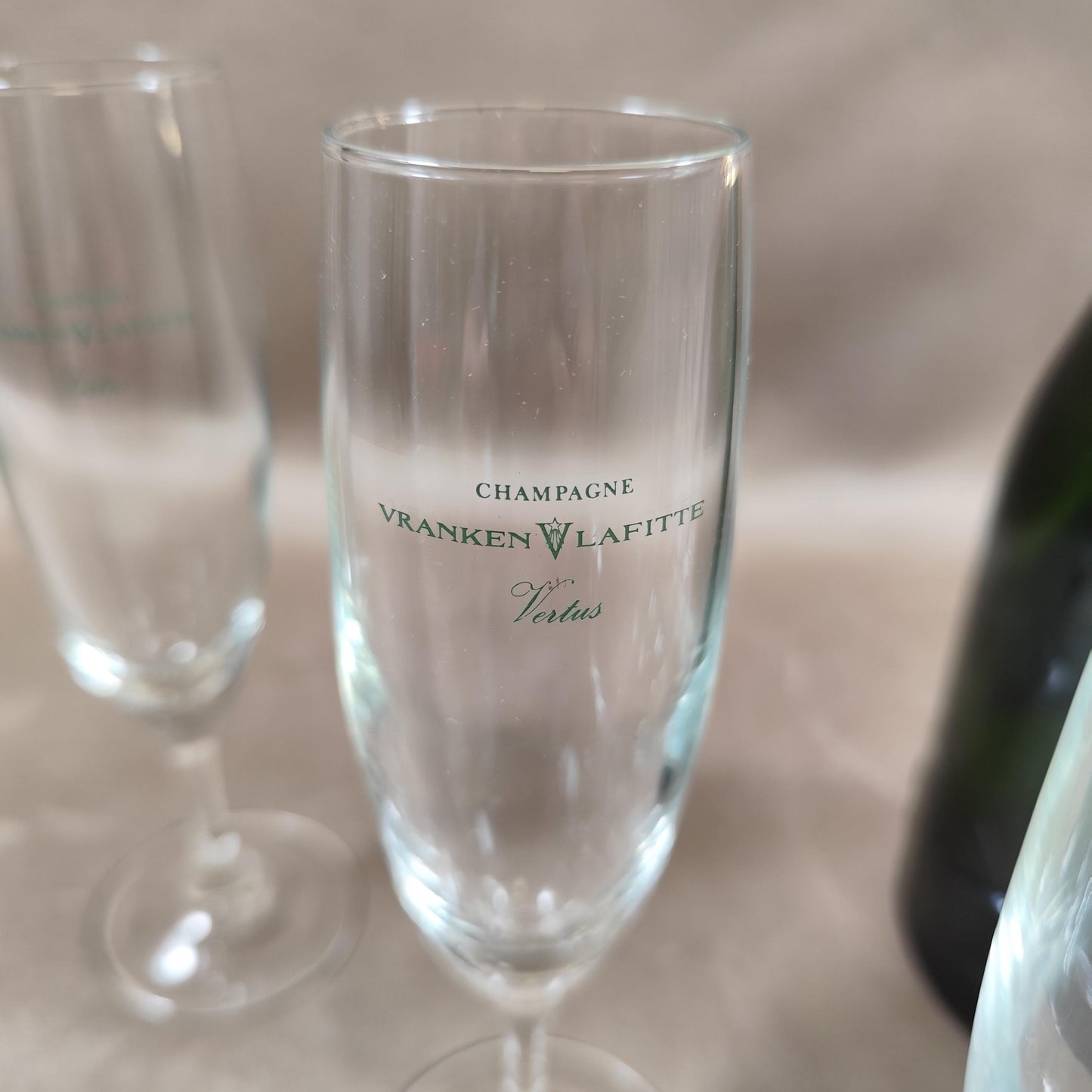 Lot de 6 flutes à champagne Vranken-Lafitte en verre vintage Made in France 1970