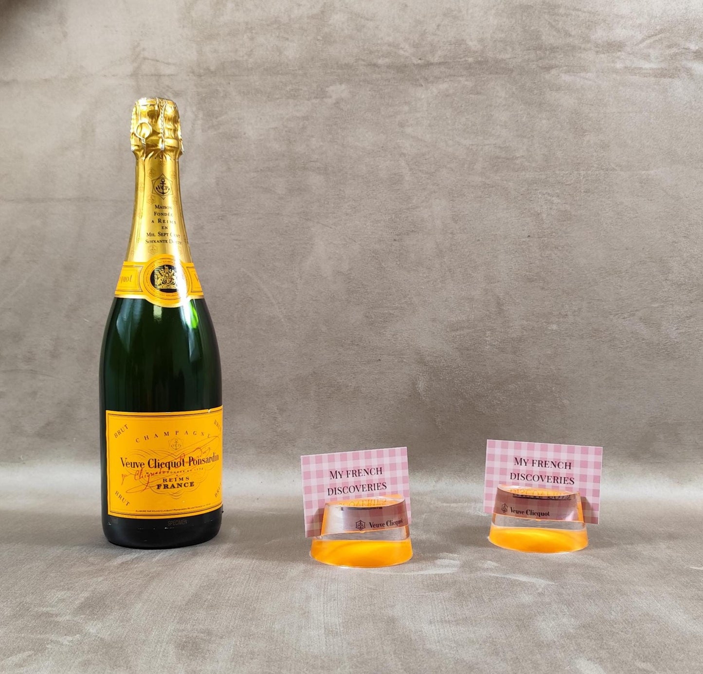 Lot de 2 porte menu/cartes Champagne Veuve Clicquot ligne Trendy Made in France Vintage 1990