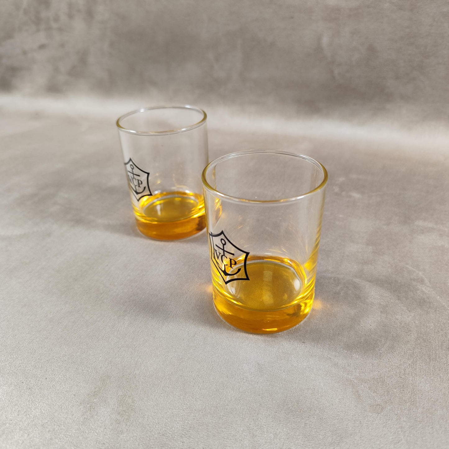 Lot de 2 Verres à eau Veuve Clicquot ligne trendy Made in France Vintage 1990