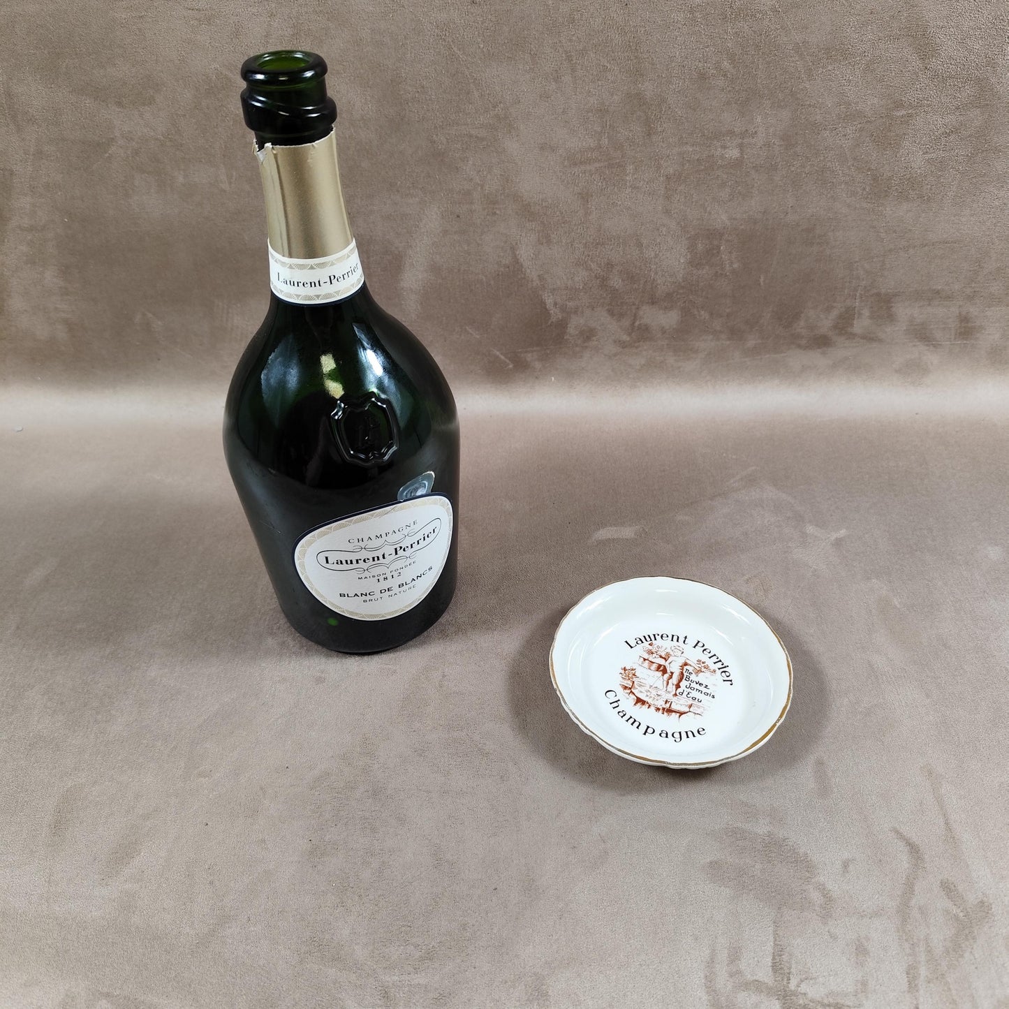 Cendrier vide-poche publicitaire Champagne Laurent-Perrier en faïence Moulin des Loups Made in France Vintage 1970