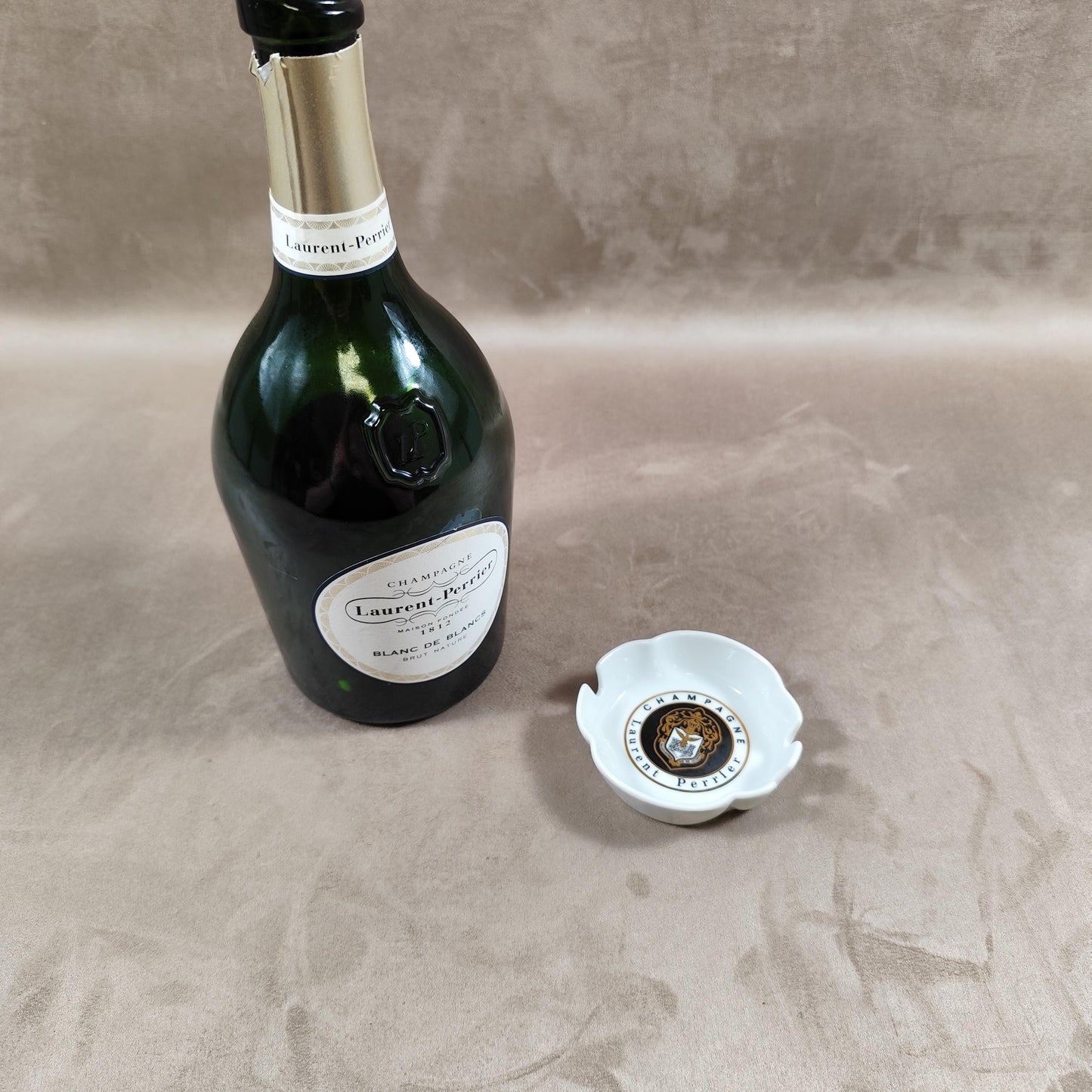 Cendrier Publicitaire Champagne Laurent-Perrier en faïence de Villenauxe Made in France Vintage 1970