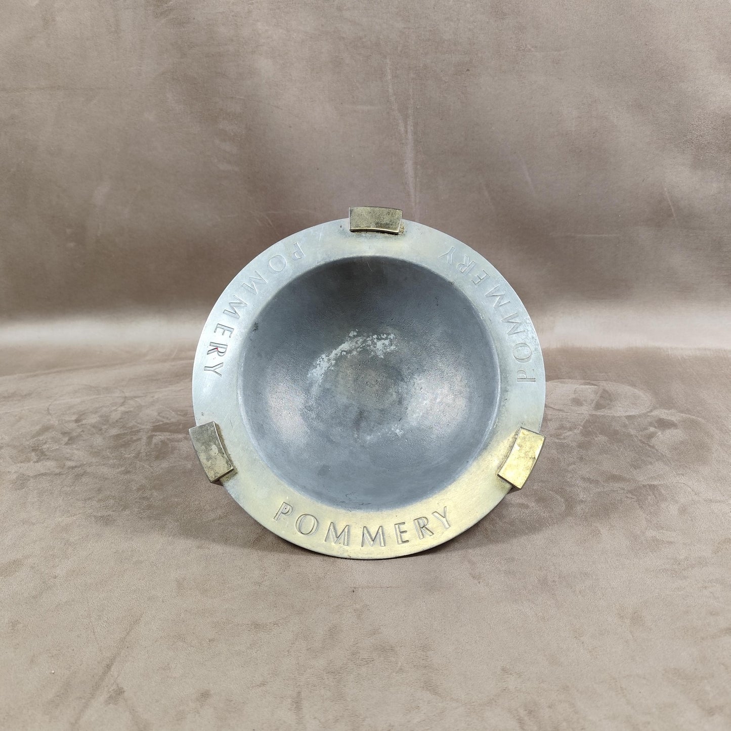 Cendrier XXL publicitaire Champagne Pommery en métal Made in France Vintage 1970