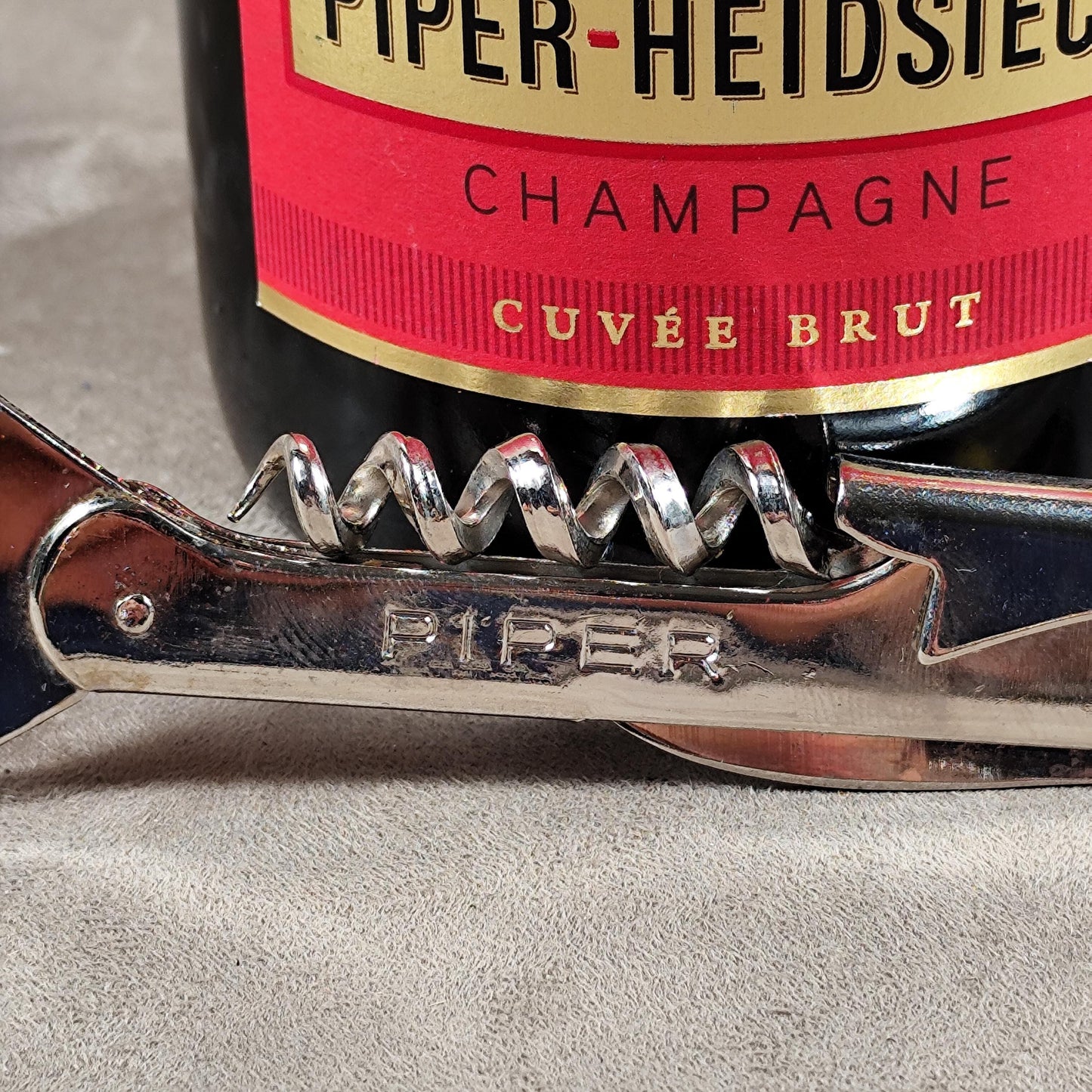 Décapsuleur, Tire-bouchon Champagne Piper-Heidsieck en acier Made in France Vintage 1980