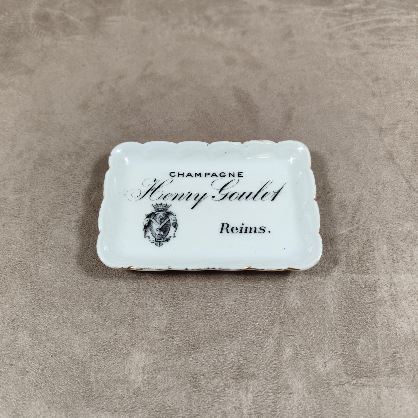Cendrier Champagne Henry Goulet en porcelaine par Michelaud Frères Limoges Made In France Vintage 1970