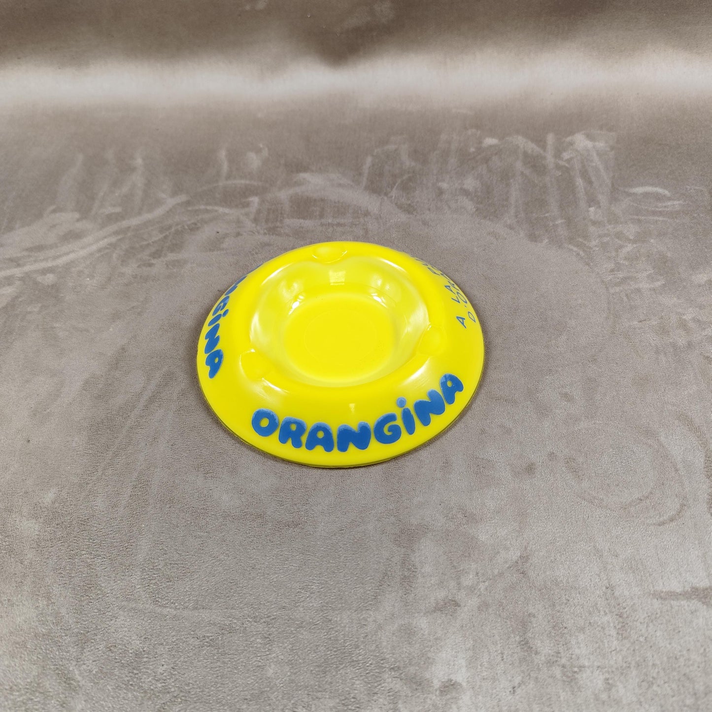 Cendrier Publicitaire Orangina en verre Made in France Vintage 1970