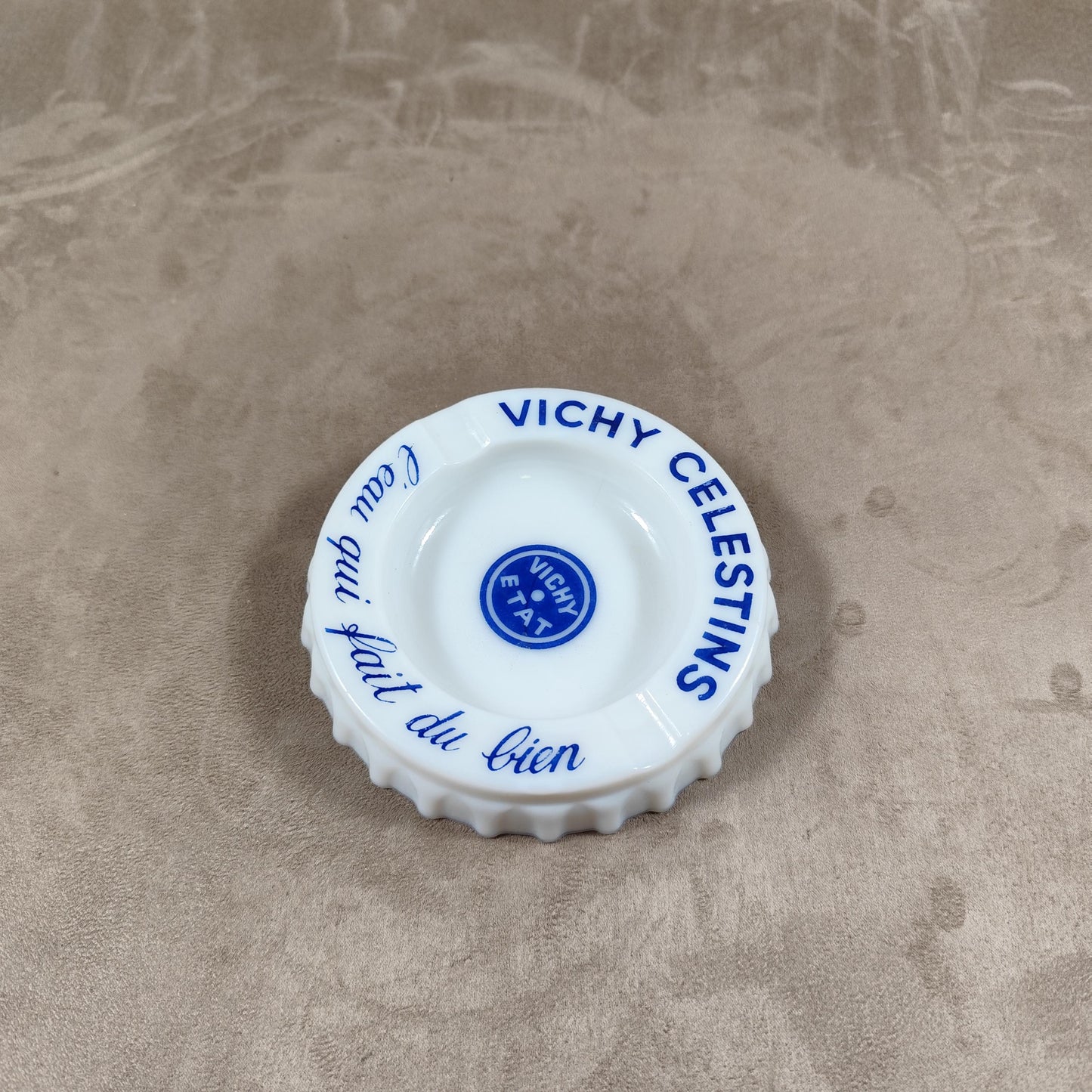 Cendrier Publicitaire Vichy Celestins en verre Made in France Vintage 1980