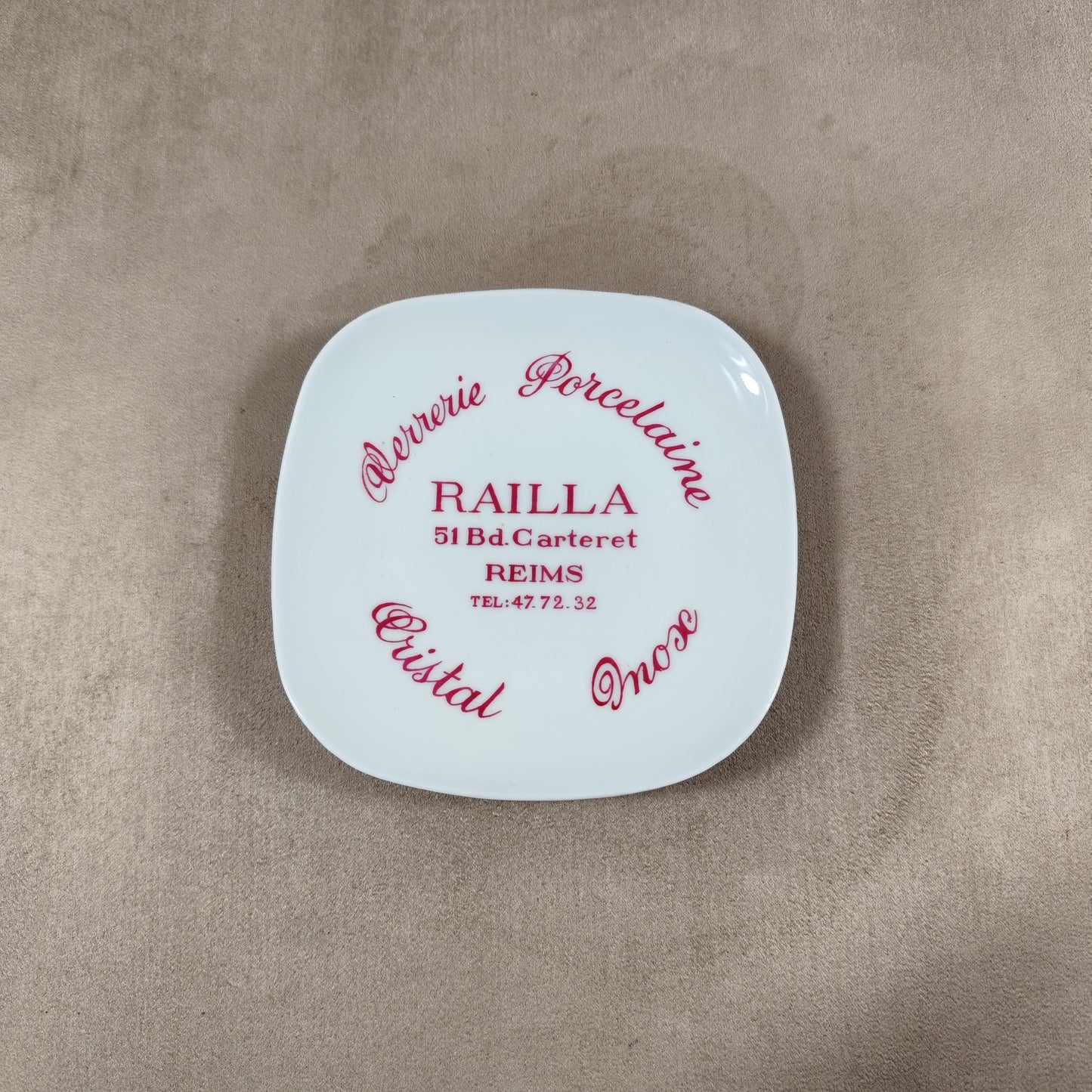 Cendrier Publicitaire Railla Reims en faience par Pillivuyt Made in France Vintage 1970
