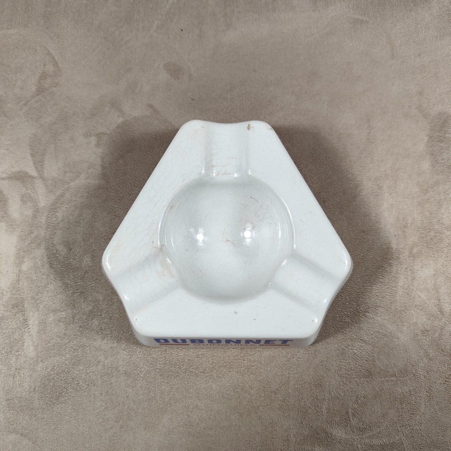 Cendrier Publicitaire triangulaire Liqueur Dubonnet en faience Made in France Vintage 1970