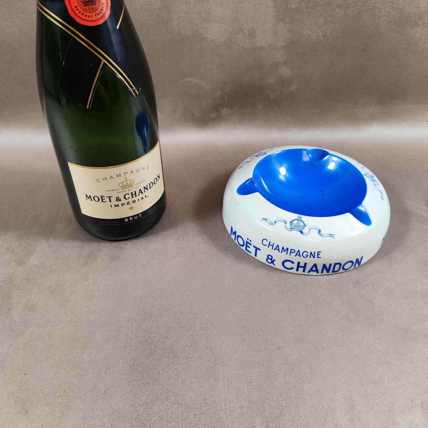 RARE Cendrier Champagne Moet & Chandon en faience par Keller et Guerin lunéville Made in France Vintage 1950