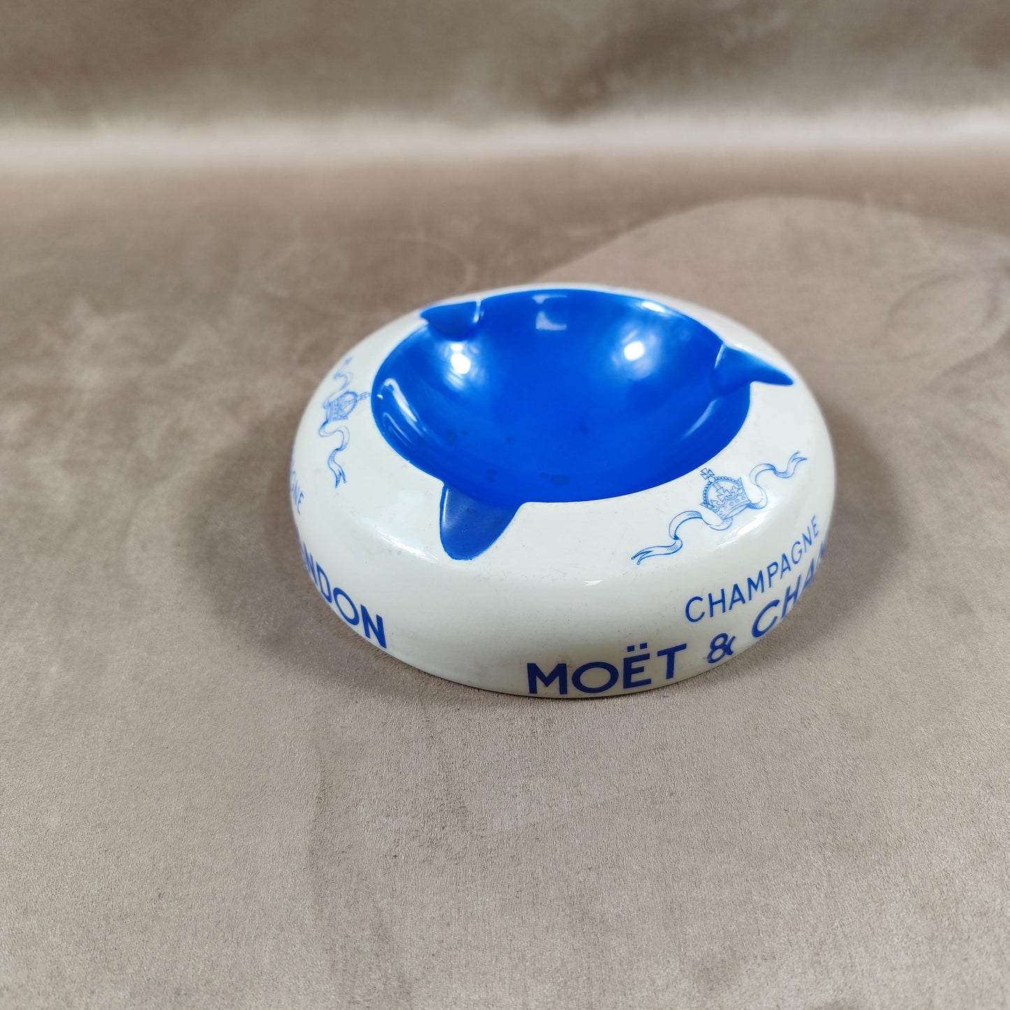RARE Cendrier Champagne Moet & Chandon en faience par Keller et Guerin lunéville Made in France Vintage 1950