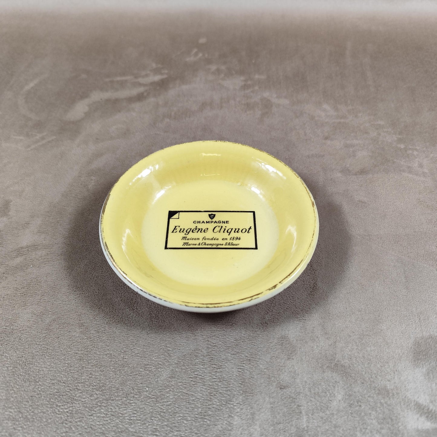Cendrier Publicitaire Champagne Eugène Cliquot en faience par Orchies Made in France Vintage 1970