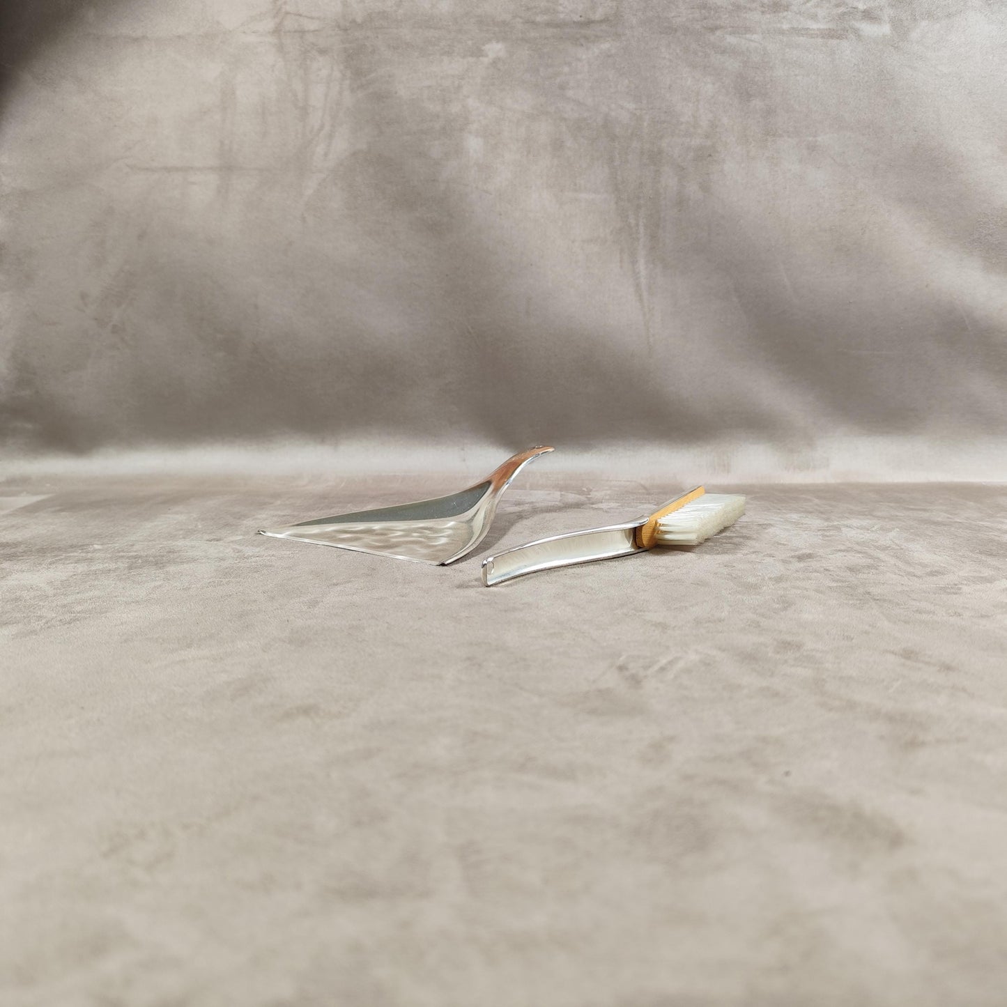 Ramasse-miette Christofle en métal argenté Made in Germany Vintage 1980