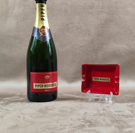 Cendrier Champagne Piper-Heidsieck en porcelaine rouge Made In France Vintage 1970