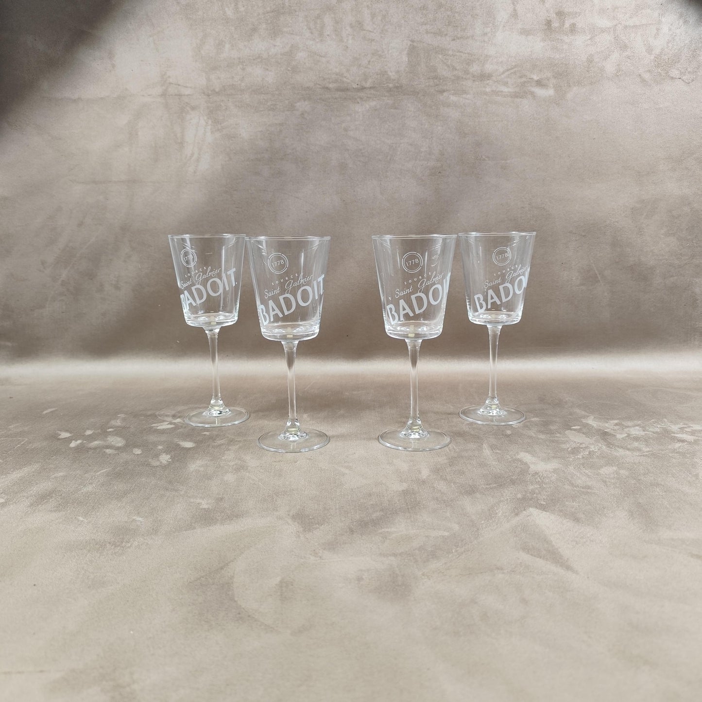 Lot de 4 verres Badoit eau gazeuse Made in France Vintage 1980